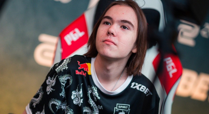 TL 3-0 C9：北美银河战舰彻底沉船！C9惨遭横扫无缘成都MSI